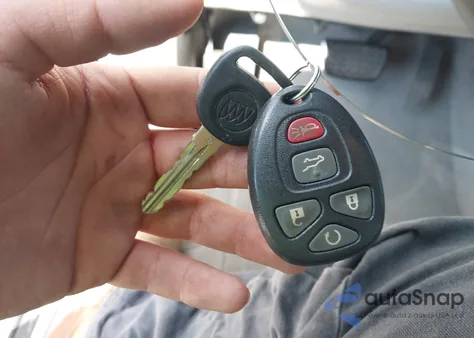 2017 Buick Enclave Premium z USA, uszkodzony, nr VIN 5GAKRCKD8HJ170744